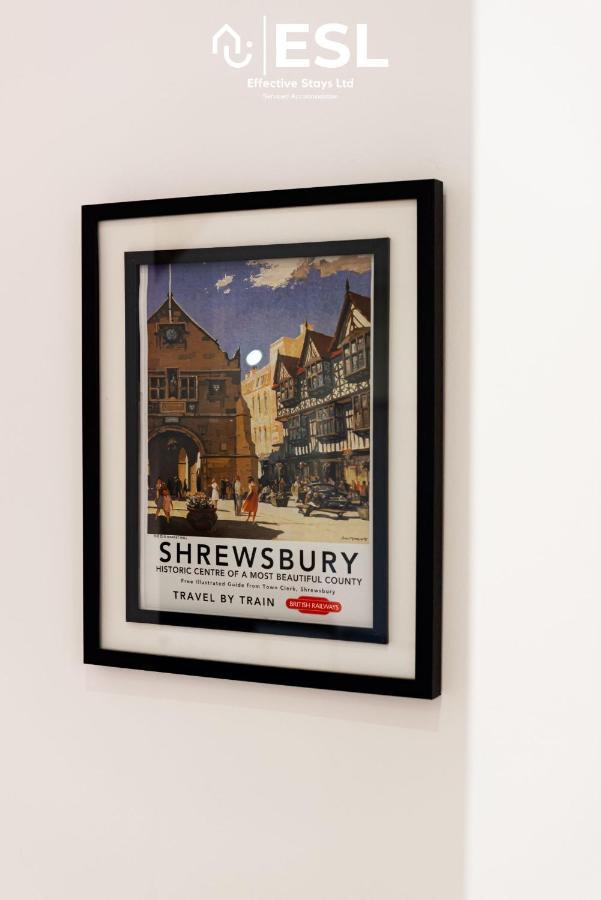 2 Bedroom Terrace Cottage, Parking, 5 Minutes Drive To Royal Shrewsbury Hospital Esterno foto